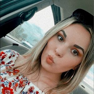 Meet your Posher, Bailee